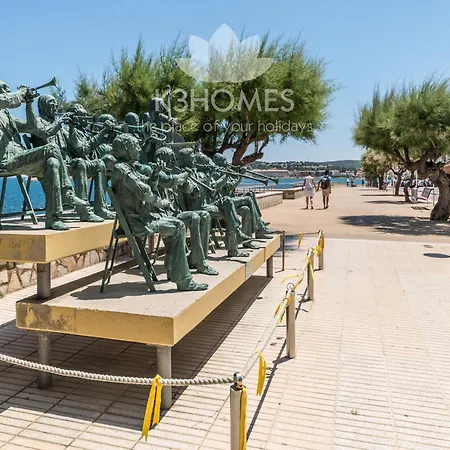 Spacious In Costa Brava Apartment *