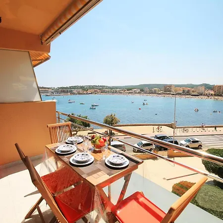 Spacious In Costa Brava Apartment *